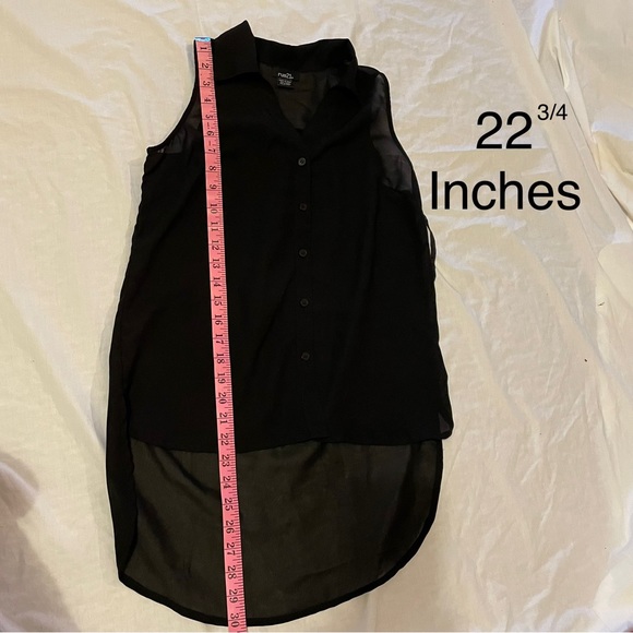 Rue21 sheer sleeveless button-down shirt - Picture 4 of 7